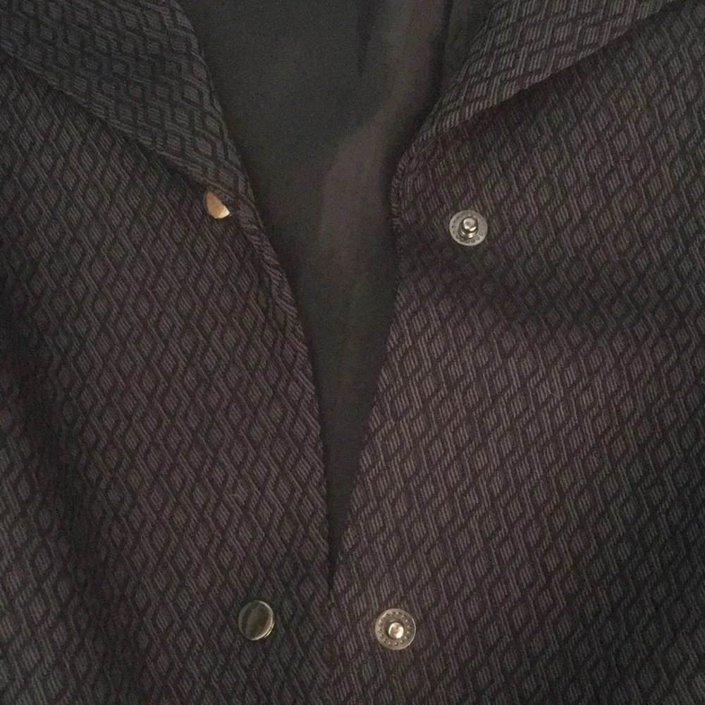 Tahari Front Clasp Fitted Blazer - Picture 11 of 16